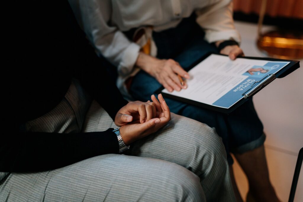 free resume help for newcomers in Canada