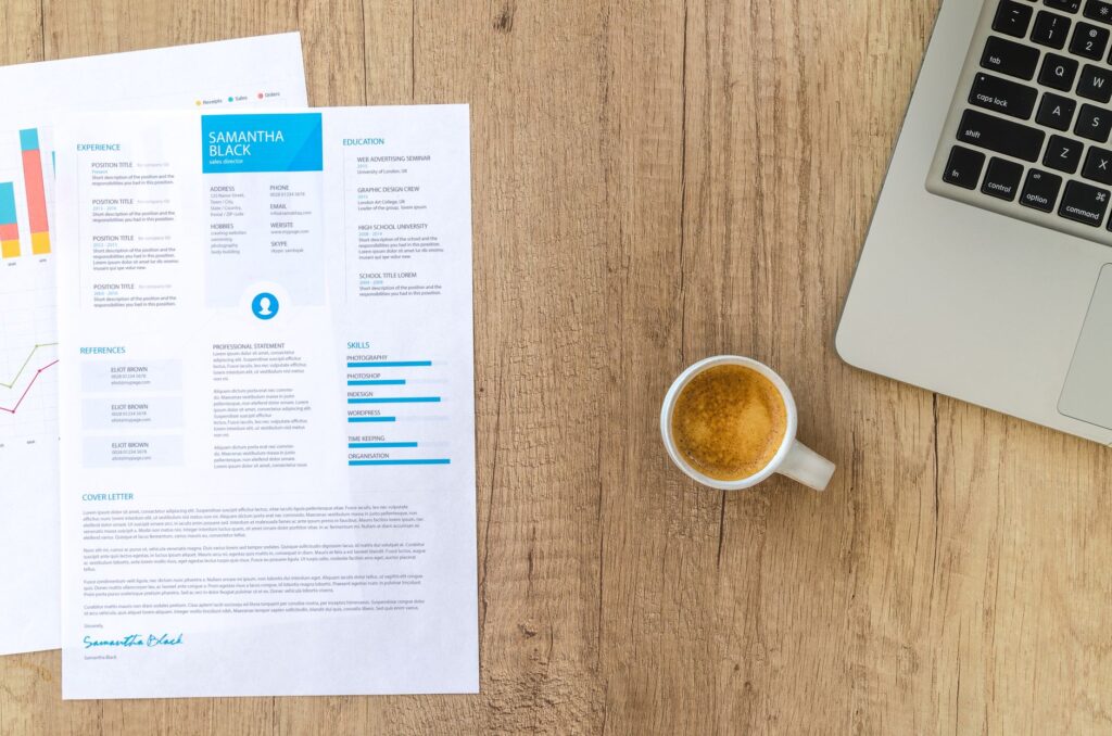 Comparison of a clean resume layout and a crowded decorative resume layout